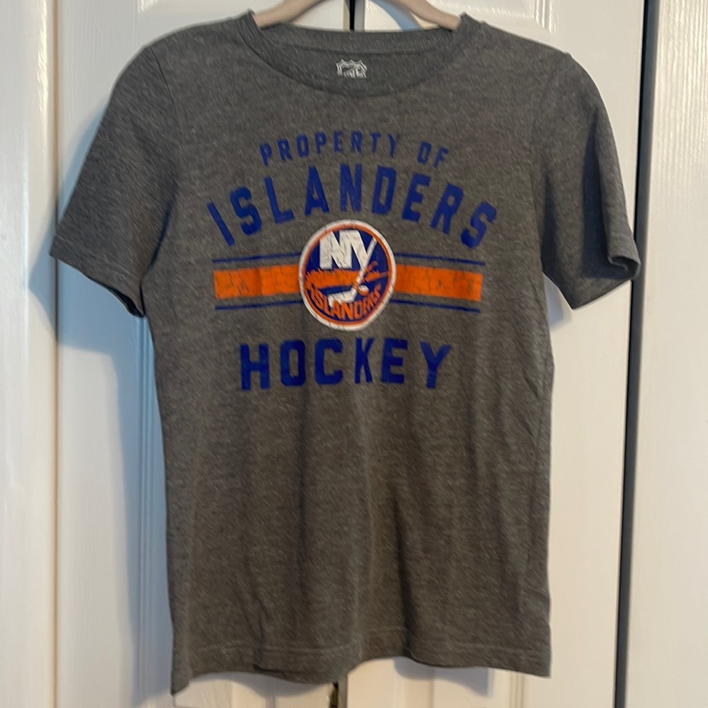 NHL NY Islanders short sleeve shirt size kids medium 10-12